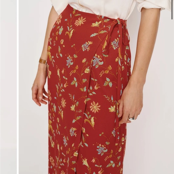 Reformation opal low waist Floral Red Maxi Skirt size 4 - Picture 2 of 5